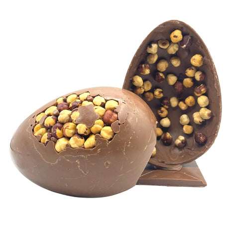 Uovo di Pasqua alla Nocciola con Chicchi di Nocciola sgusciata